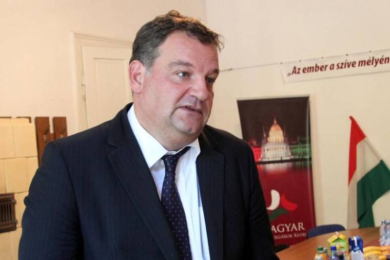 Eltérő álláspont a román–magyar kapcsolatról