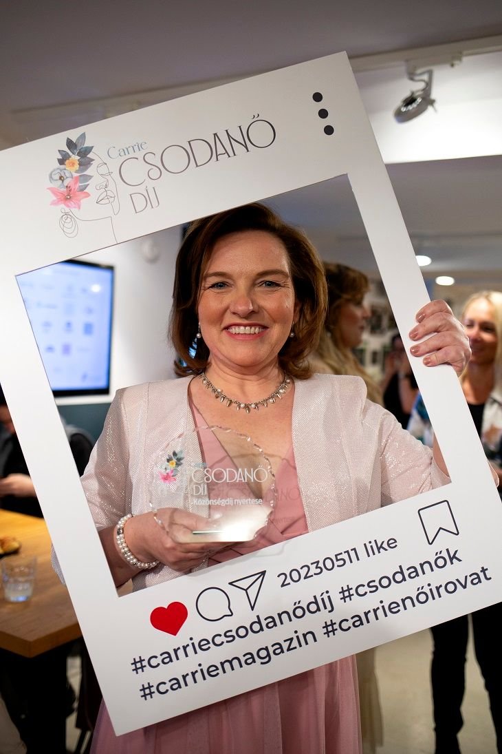 Dr. Csomai Zita orvos-természetgyógyász Kárpát-medence-szerte előadásokat tart az egészséges életmódról •  Fotó: Szabóné Lotz Klára