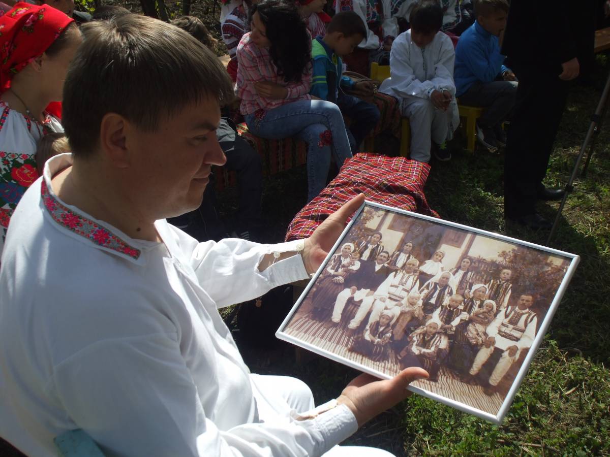 Ádám Valérián és ősei, akik sírig ragaszkodnak anyanyelvükhöz &bullet;  Fotó: Szucher Ervin