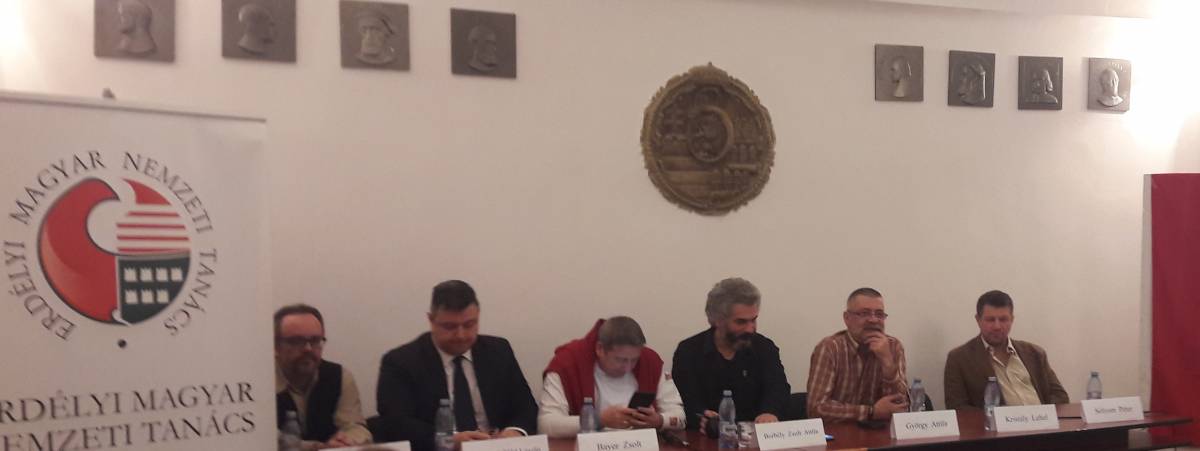 Az előadók szerint a multikulturalizmus hirdetői öngyilkos módon az iszlám kultúrának vetnek ágyat &bullet;  Fotó: Makkay József