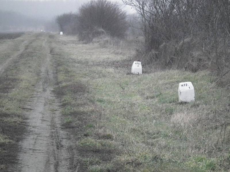 határ