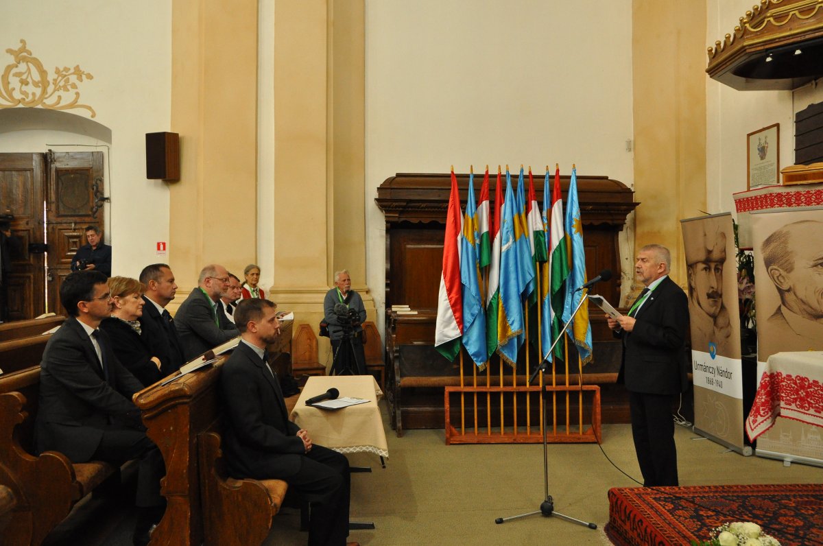 Izsák Balázs SZNT-elnök: „Fel vagyunk készülve az egymillió aláírás összegyűjtésére •  Fotó: Mohácsi Árpád László
