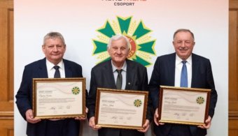 Idén először osztották ki a Nemzet Gazdásza címet, a három kitüntetett között határon túli magyar is van