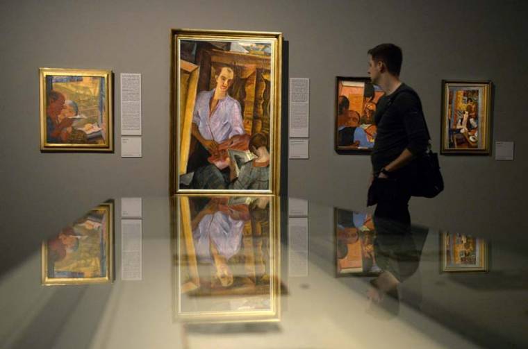 Alkotás és ideológia között