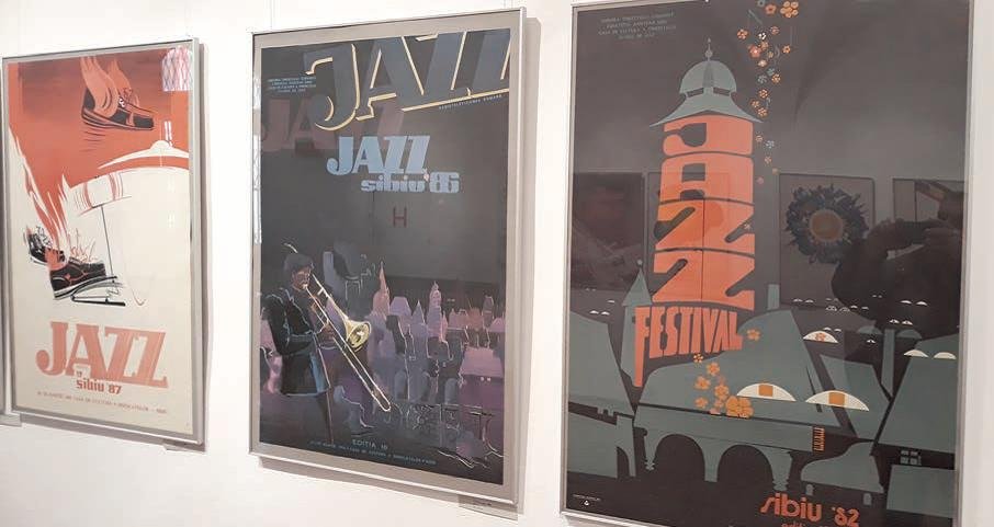 Orth István plakátjai a nyolcvanas évekből. A híres szebeni jazzfesztiválra készültek &bullet;  Fotó: Nánó Csaba