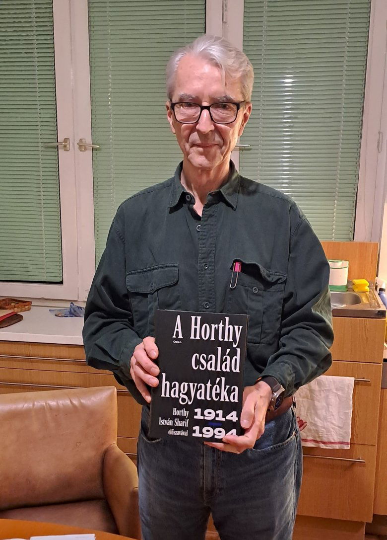 Horthy István Sharif budai otthonában 2023. decemberében •  Fotó: Kelemen Miklós