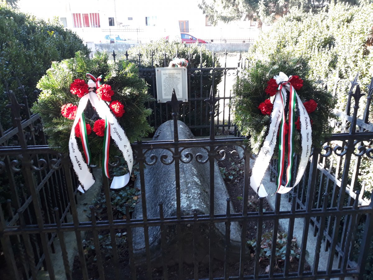 Árva Bethlen Kata sírja a magyarság egyetlen érintetlen emlékhelye •  Fotó: Szucher Ervin