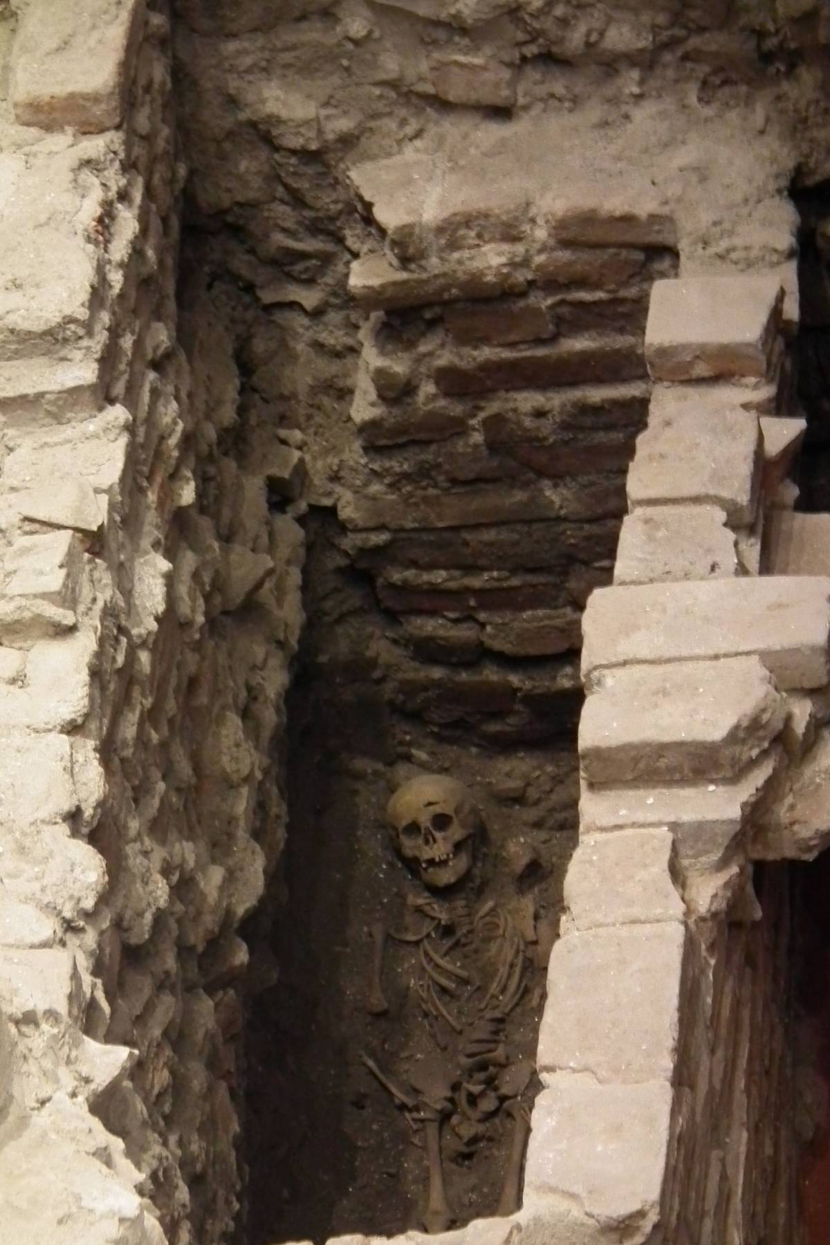 A kápolna feltárásakor családi sírboltra bukkantak &bullet;  Fotó: Kádár Hanga