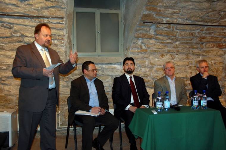 Választ az erdélyi magyarság