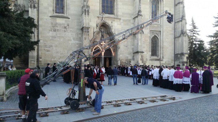 A Sárga csikó története és Márton Áron élete