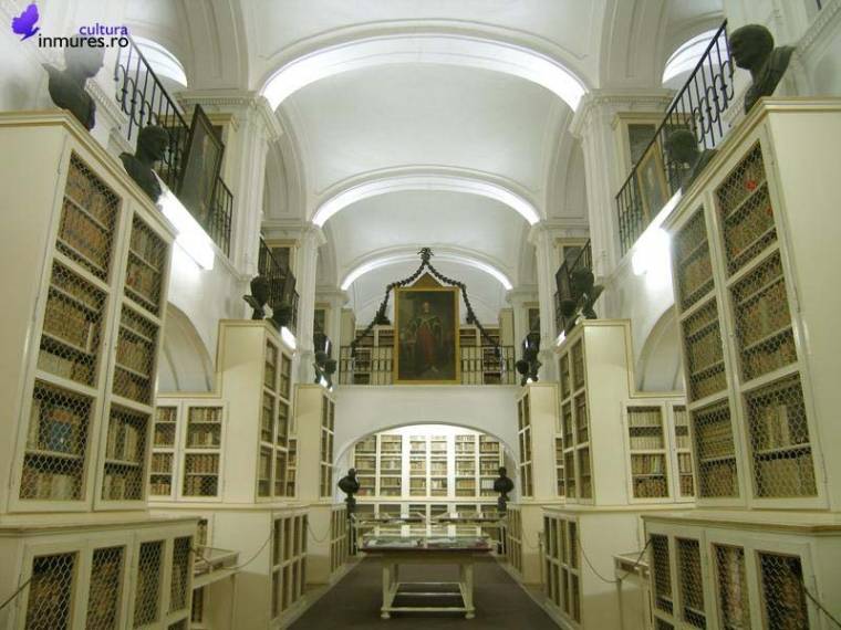 Egy öltés, tíz lej – a legrégebbi selyemcímer restaurálására lehet adományozni