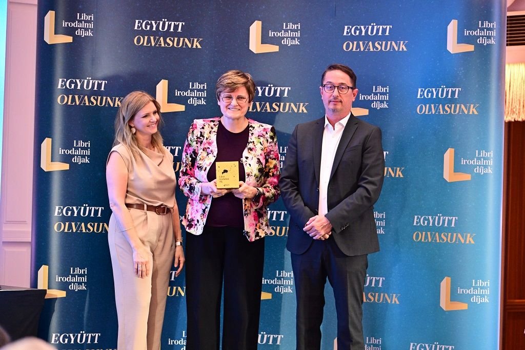 Karikó Katalin Áttörések című életrajzi műve kapta a 2023-as esztendő legjobb tényirodalmi kötetért járó díjat • Fotó: Libri