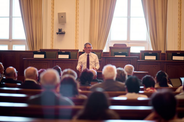 Az Erdélyi Magyar Szövetség kampányfőnöke szerint elszomorító az Erdélyben zajló gátlástalan választási kampány