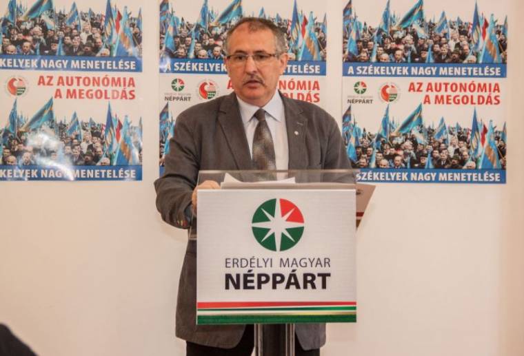 A néppárt megújítása a stratégia