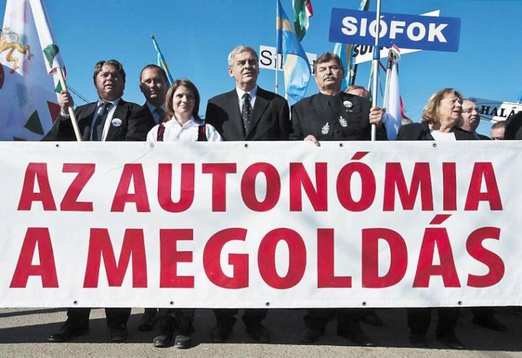 EMNP: a társadalmi béke biztosítéka az autonómia