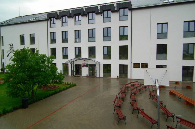 Minisztériumi engedéllyel maradhat a két magyar kilencedik osztály Szamosújváron