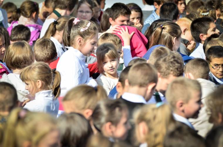 Kevesebb gyerek, kevesebb osztály