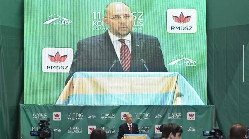 &bullet;  Fotó: Veress Nándor