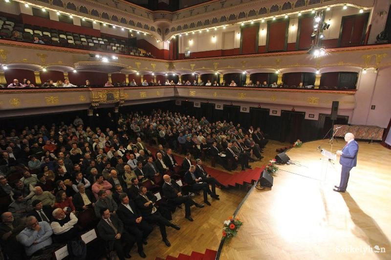 •  Fotó: Boda L. Gergely