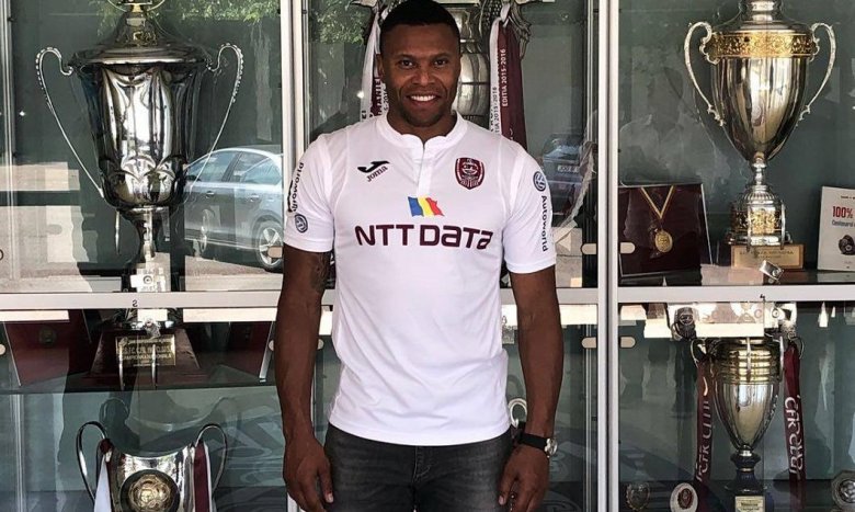 Real-csillag a Fellegváron. Az egykori galaktikus, Julio Baptista a CFR-hez igazolt •  Fotó: DigiSport.ro