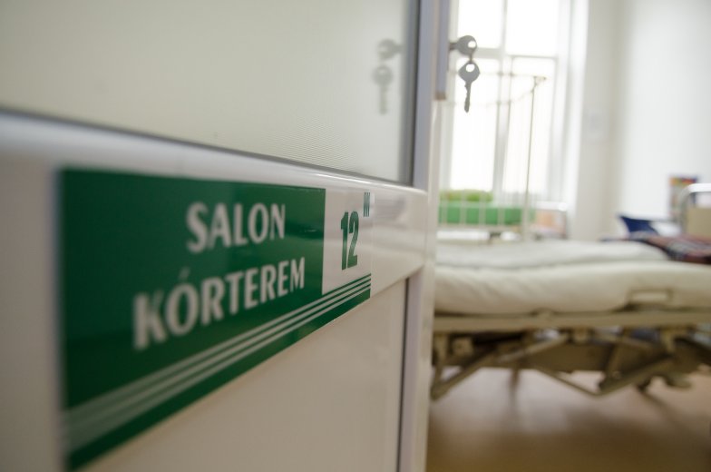 Adóhatósági eligazító, hogy mennyit kell fizetni az eltartott személy egészségbiztosítására