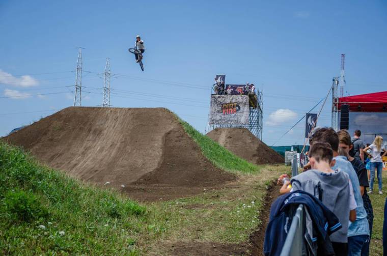 Jótékony lángokban Csíkszereda