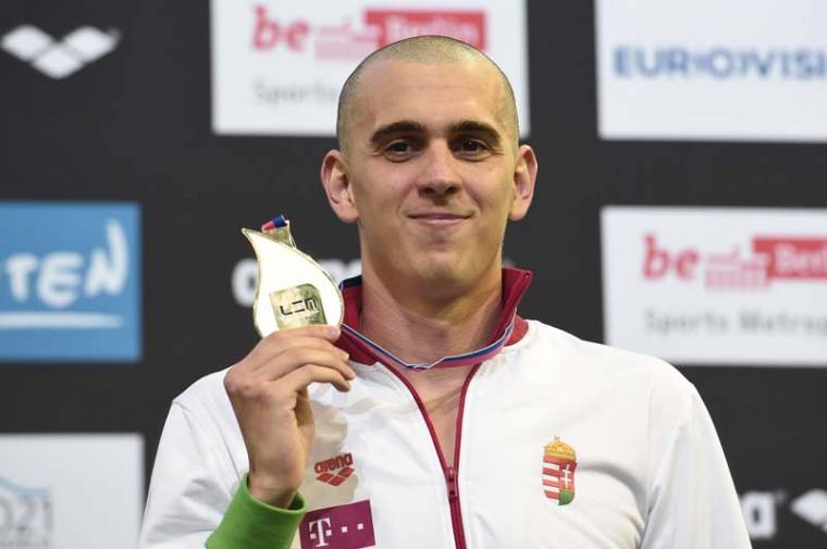 Harminc év, harminchárom arany