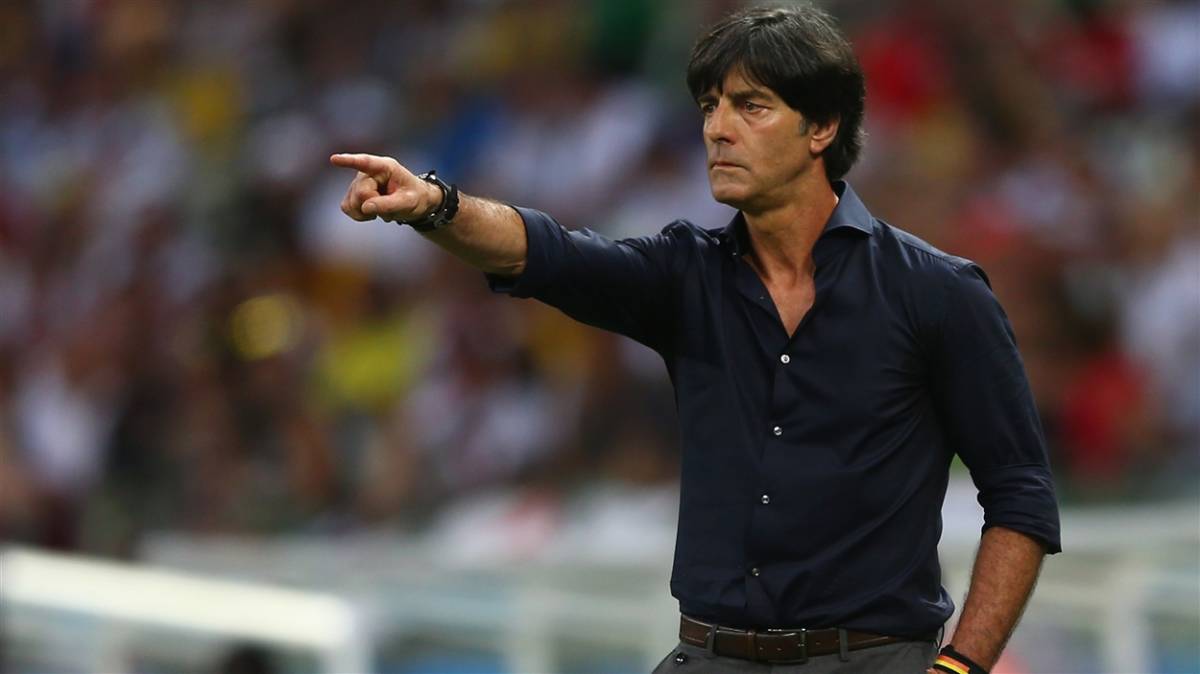 Csoda lenne, ha Joachim Löw német szövetségi kapitánynak nem adnák ki az útját a kudarc után 