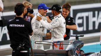 Hamilton utolérte Vettelt