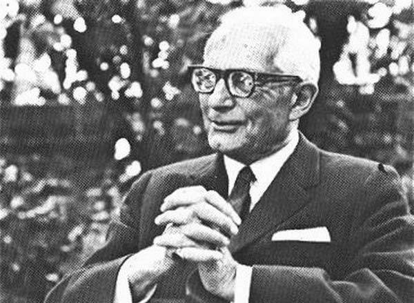 A Budapesten született író-történész a kincses városban nőtt fel 