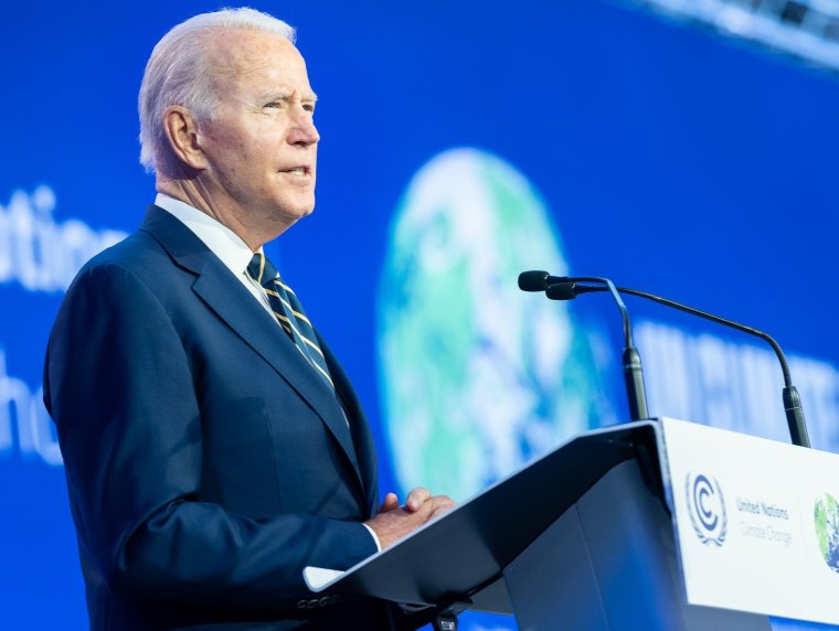 Cáfolja a Fehér Ház, hogy Biden Parkinson-kórban szenvedne
