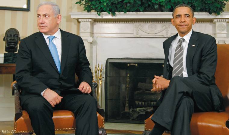 Netanjahu a Siratófalnál