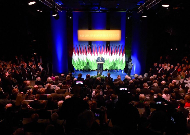 Hazaszeretet, migráció és kereszténység