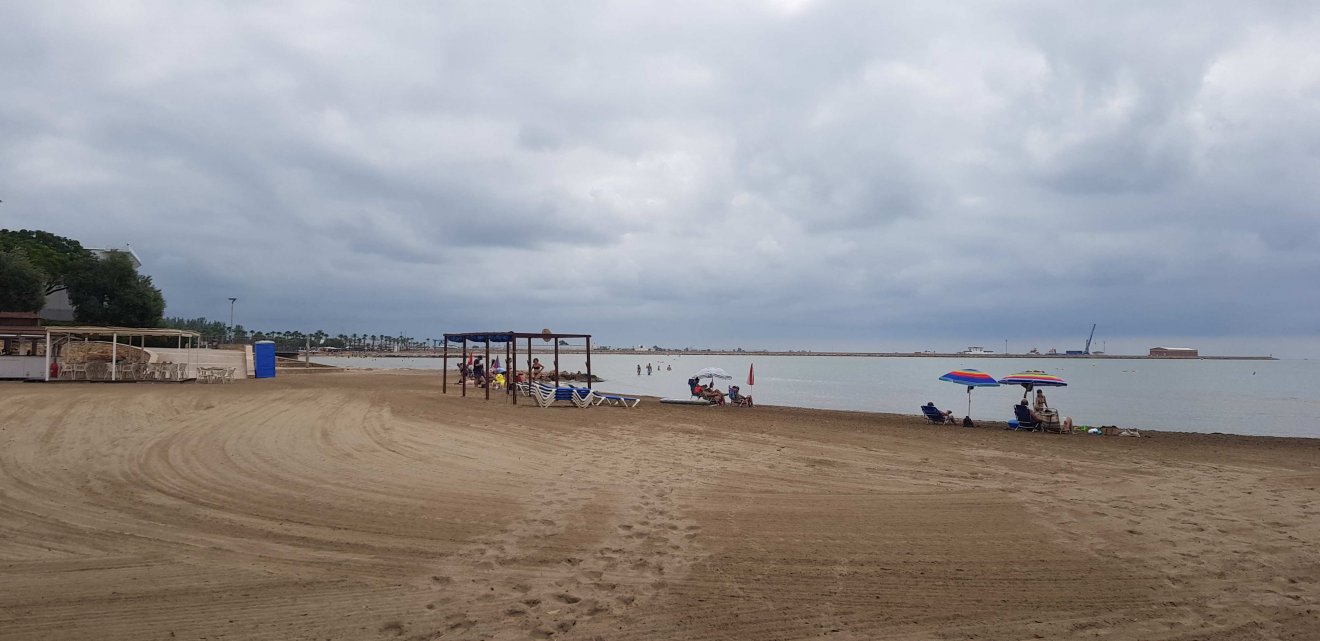 Csendes tengerparti üdülő Barcelonától mintegy kétszáz kilométerre •  Fotó: Makkay József