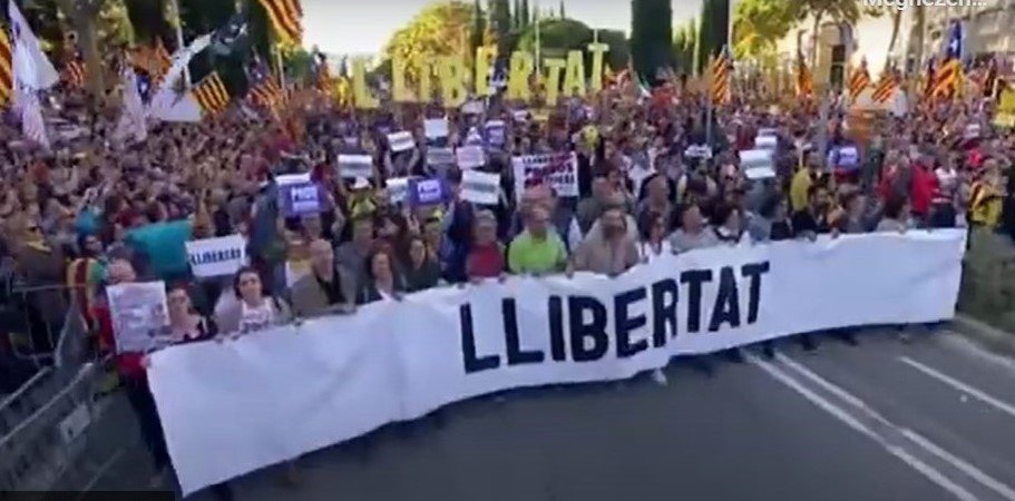 •  Fotó: Képernyőmentés – videofelvétel