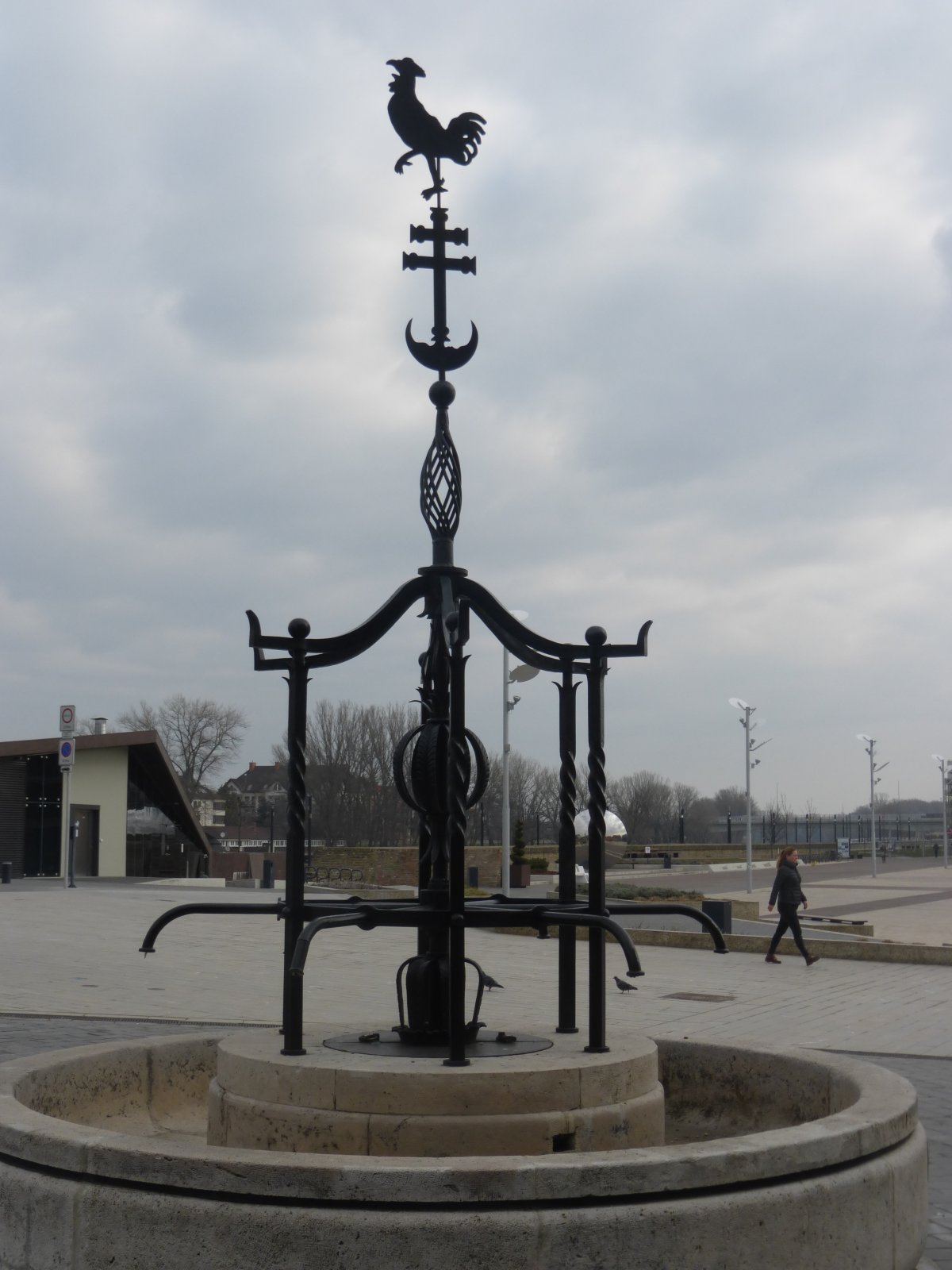 Vaskakas és félhold. A megszálló törökök győri távozásának a szimbóluma &bullet;  Fotó: Csermák Judit