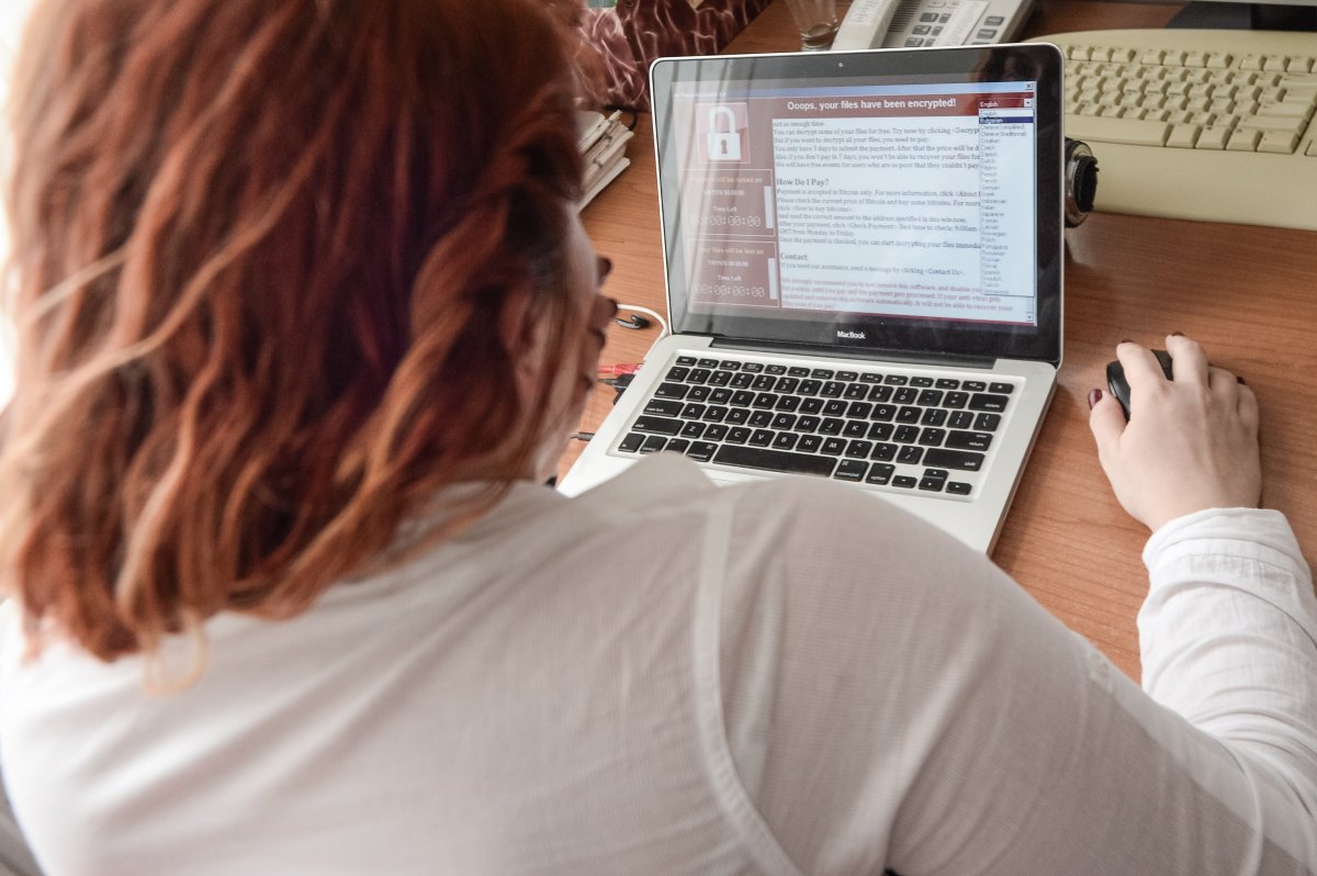 A statisztikák szerint az incidensek jelentős része emberi hiba, szándékos károkozás vagy felelőtlen mulasztás miatt történik. Képünk illusztráció •  Fotó: Barabás Ákos