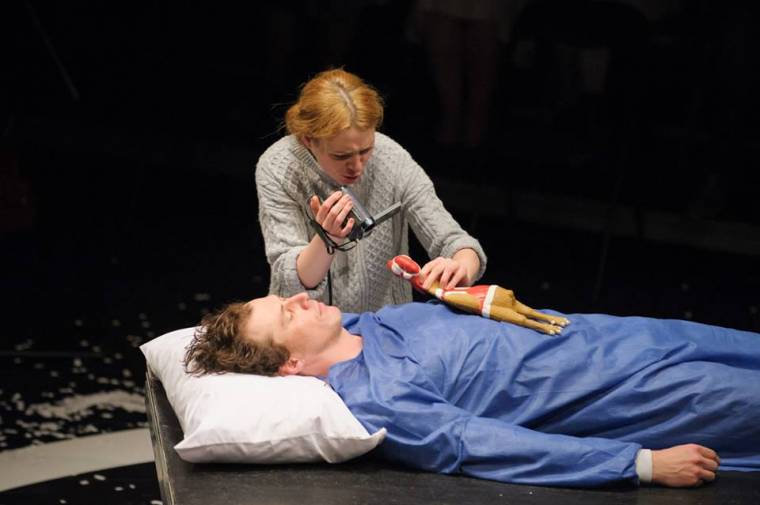 Hullámsírba veszett ártatlanság