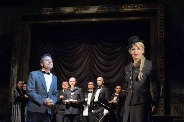 Őfelsége, Hrabal Kolozsváron