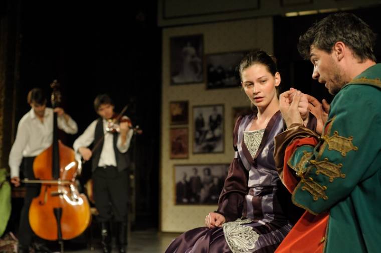 Van, akinek muzsikából is megárt a sok