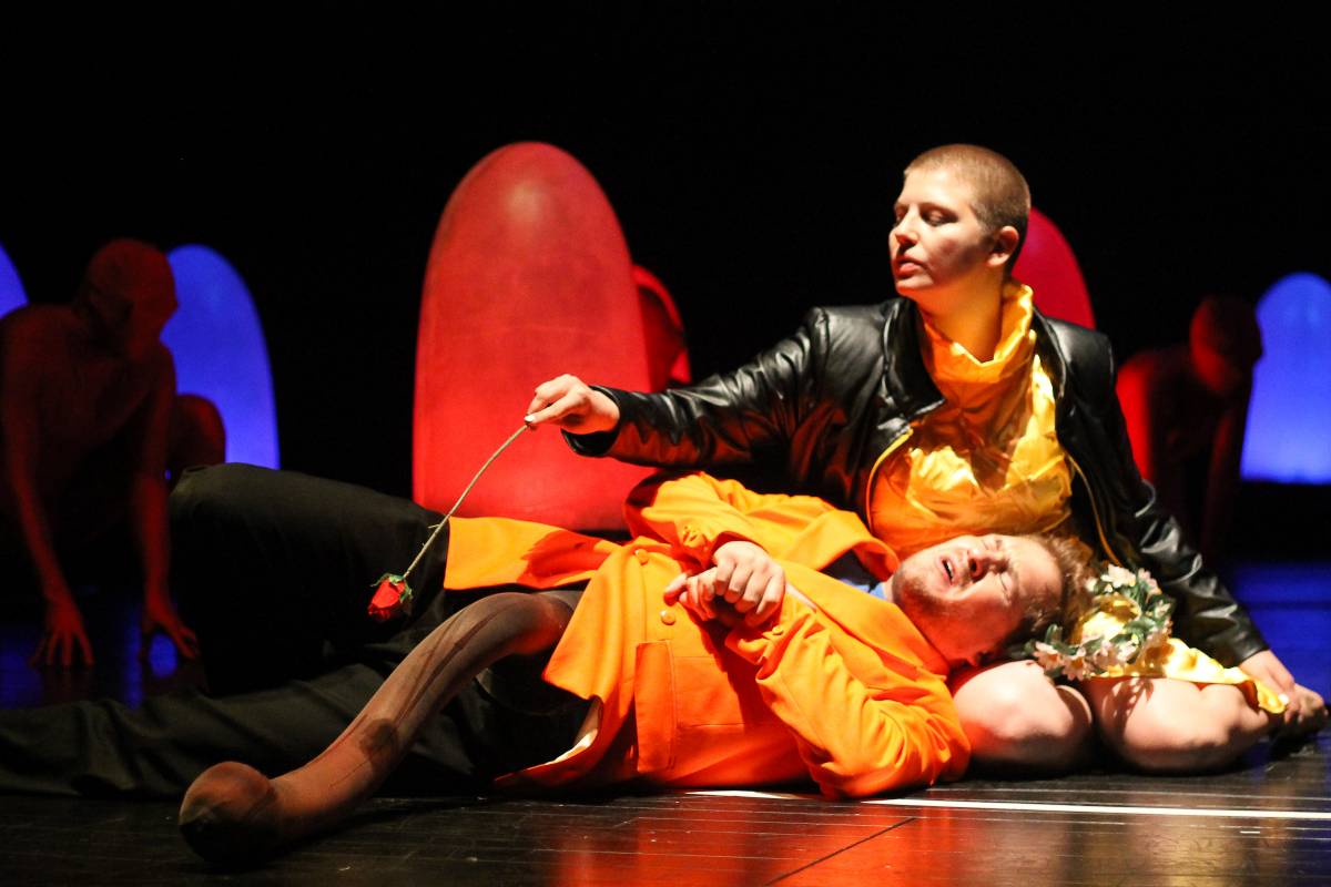 Shakespeare Szentivánéji álom Zakariás Zalán rendezésében: a rendezői irányzatot mindig az előadás tükrözi &bullet;  Fotó: Pál Árpád