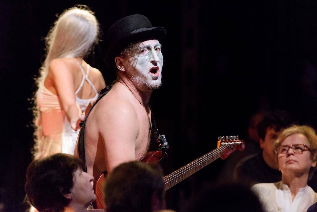 Viola Gábor sokszor bizonyított már a kolozsvári színpadon. Most is valódi profiként alakított &bullet;  Fotó: Bíró István