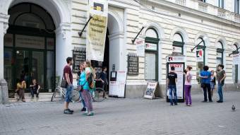 Foglalják el helyeiket: kezdődik az évad!