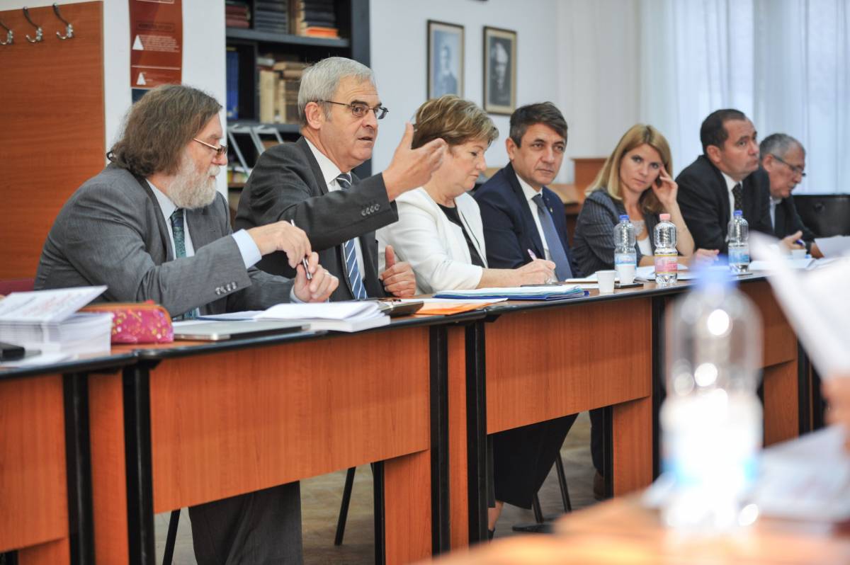 A konferencián résztvevő felek megegyeztek abban, hogy Székelyföld autonómiájáért folytatott küzdelmet nem szabad feladni •  Fotó: Mohácsi László Árpád