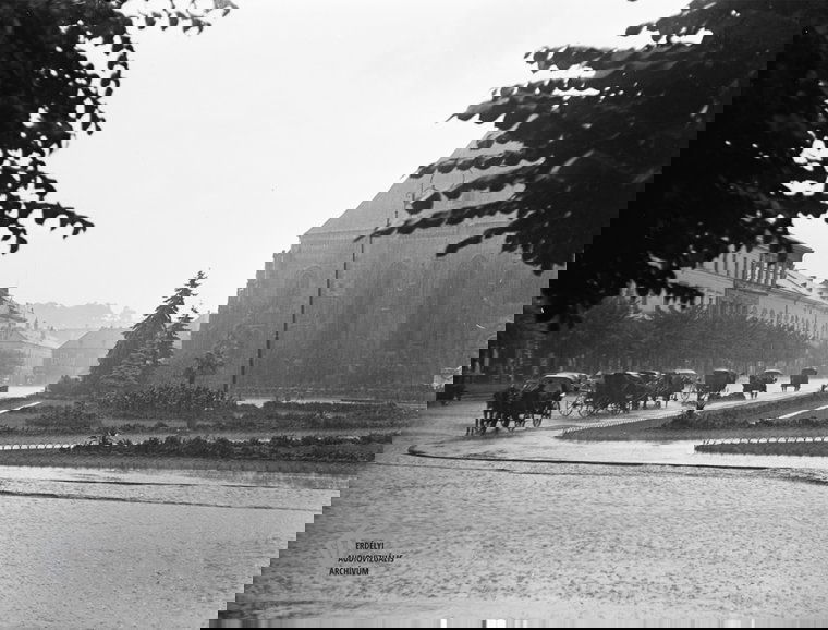 A polgári Kolozsváros, ahogyan a fotográfus látta