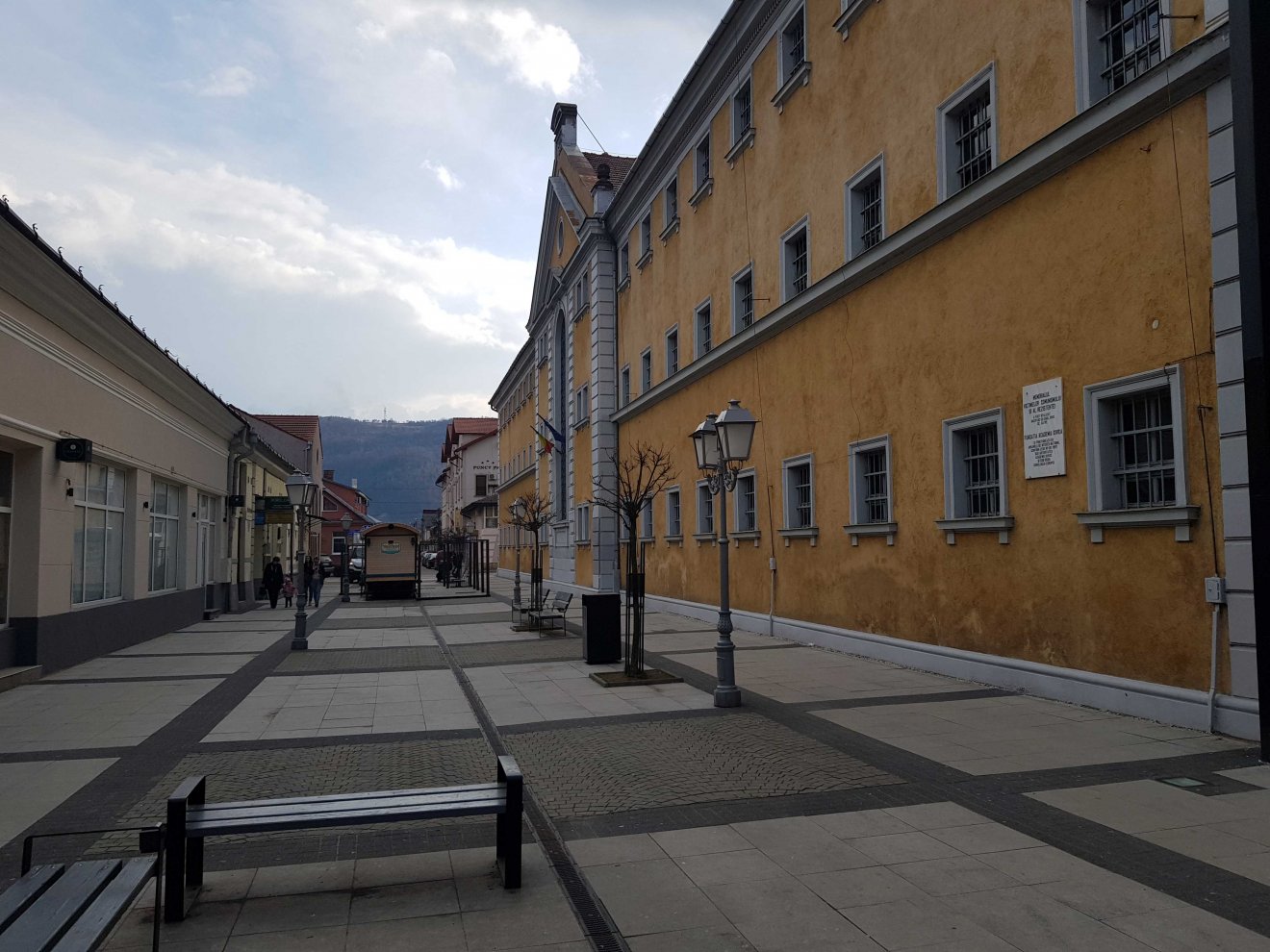 A börtönmúzeum főépülete közel a város központjához •  Fotó: Makkay József