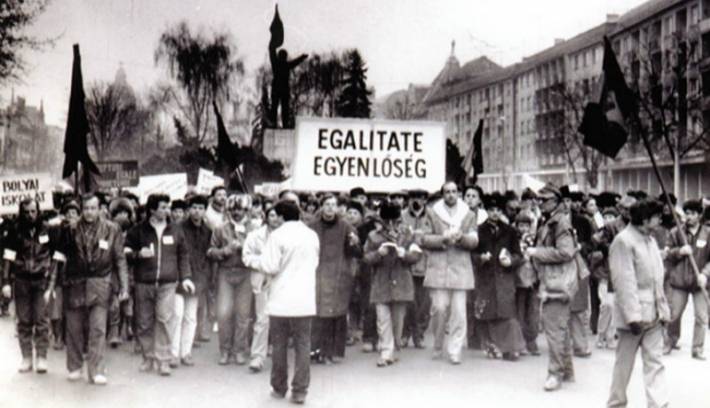 Magyar feliratoktól pogromkísérletig