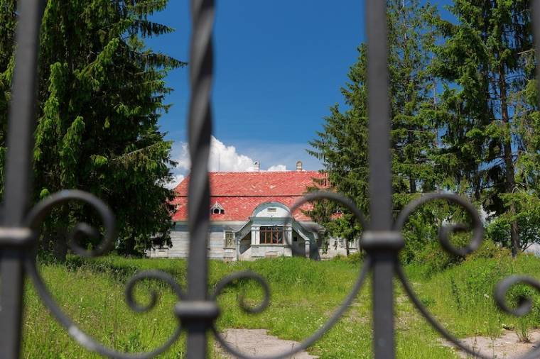 Életet lehelnek az erdélyi kastélyokba