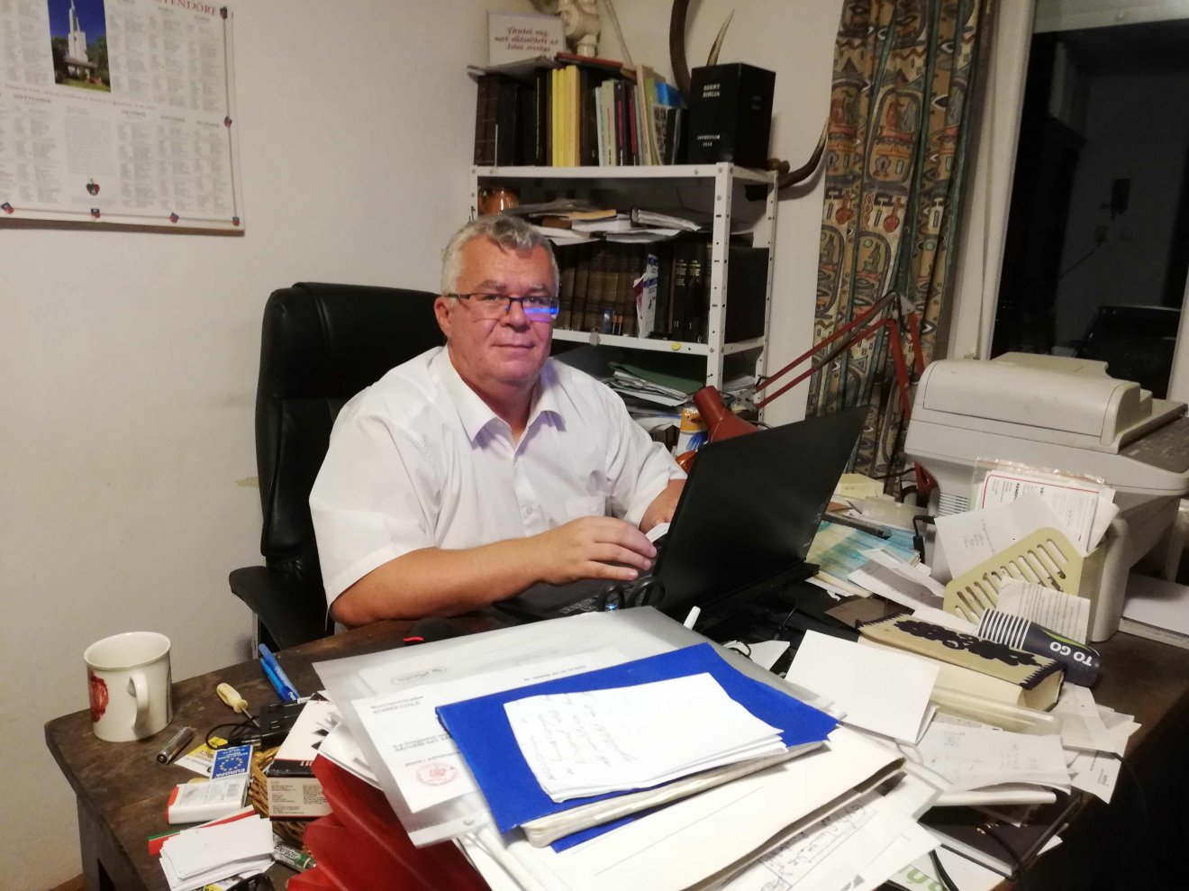 Árus Csongor László lelkipásztor új színt hozott a gyülekezeti életbe, és talpra állította az egyházi vállalkozást is •  Fotó: Makkay József