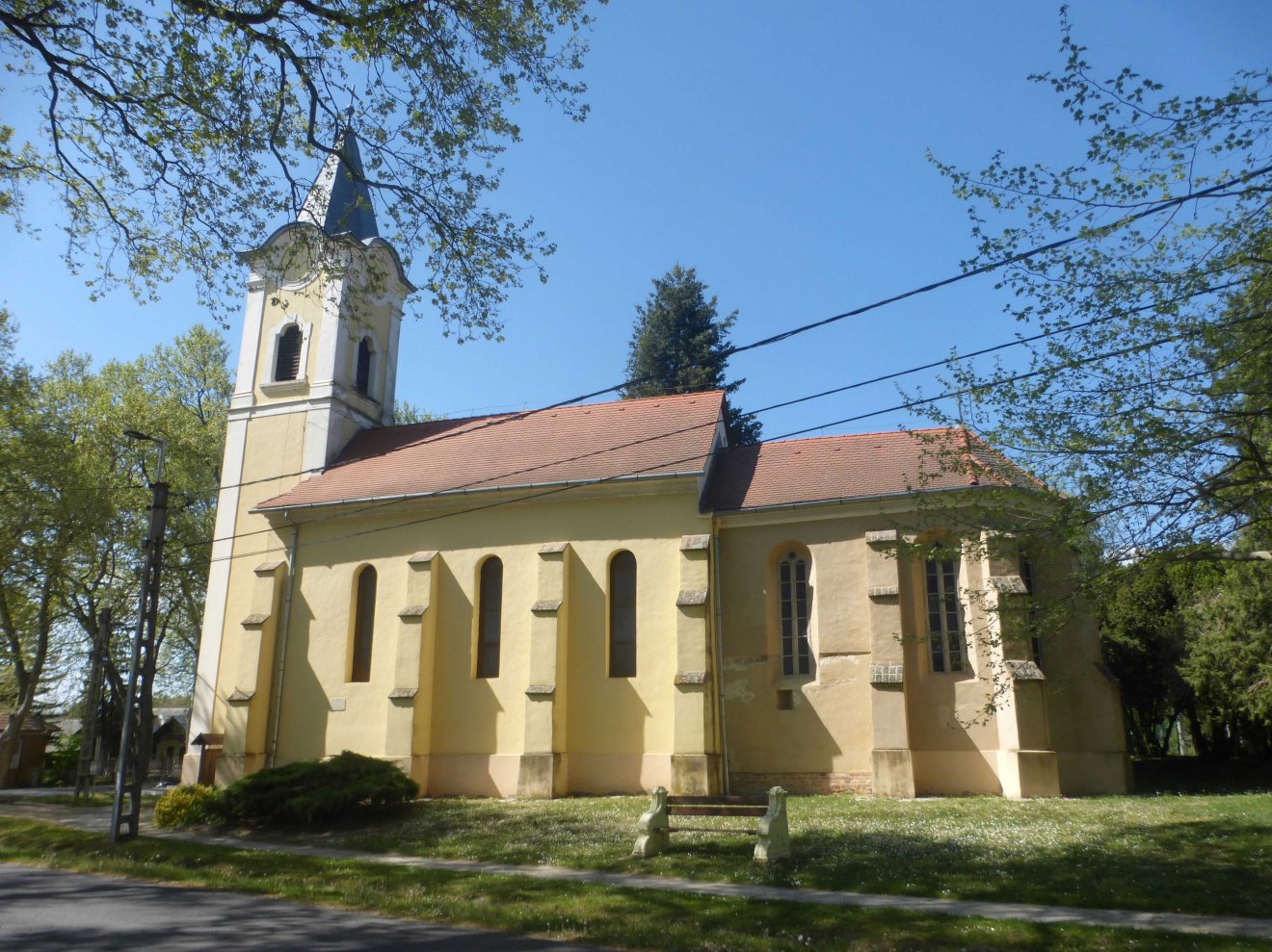 A Páduai Szent Antalról elnevezett katolikus templom •  Fotó: Csermák Judit